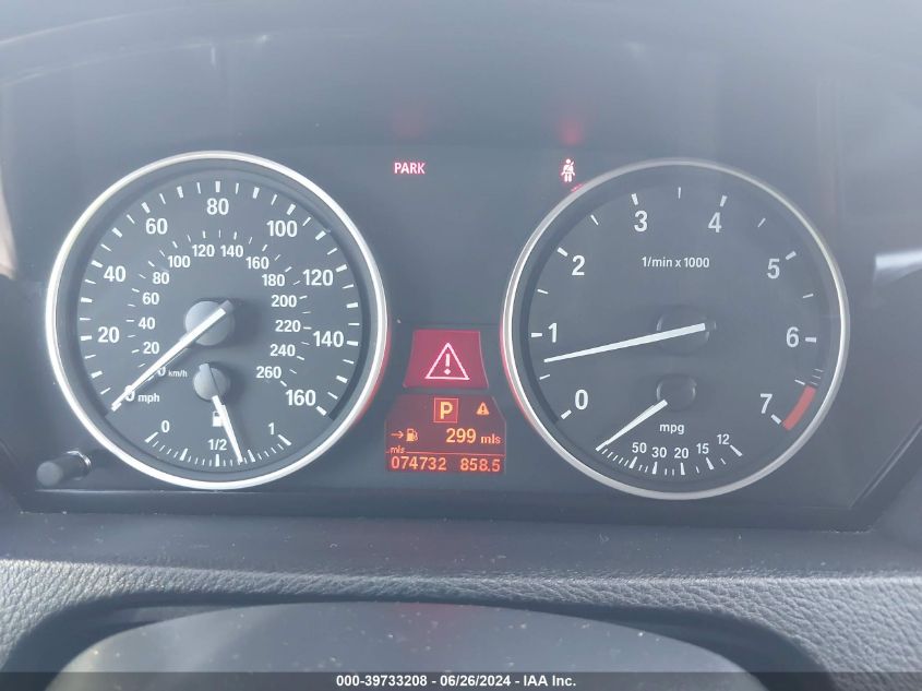 2011 BMW X5 xDrive50I VIN: 5UXZV8C50BL417374 Lot: 39733208