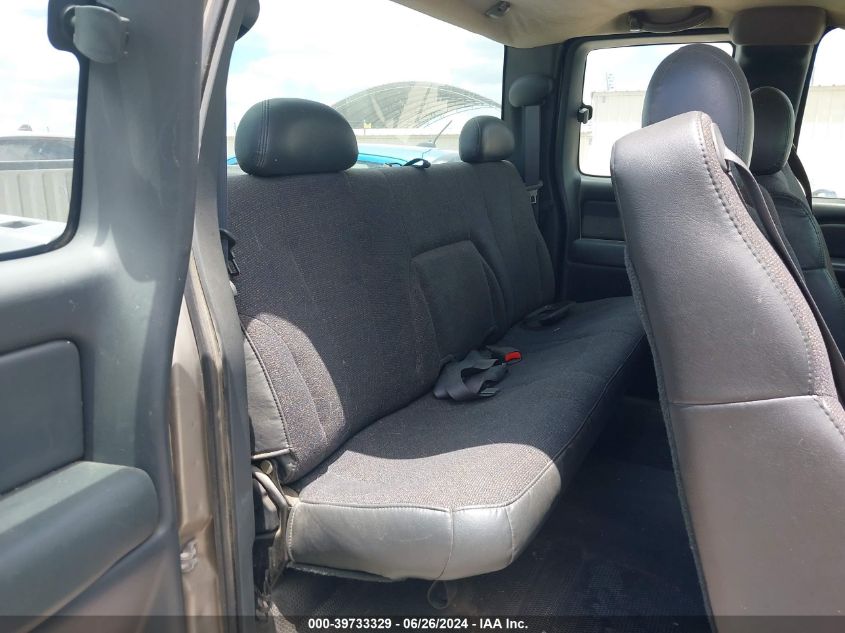 2002 GMC New Sierra C1500 VIN: 2GTEC19V821159678 Lot: 39733329