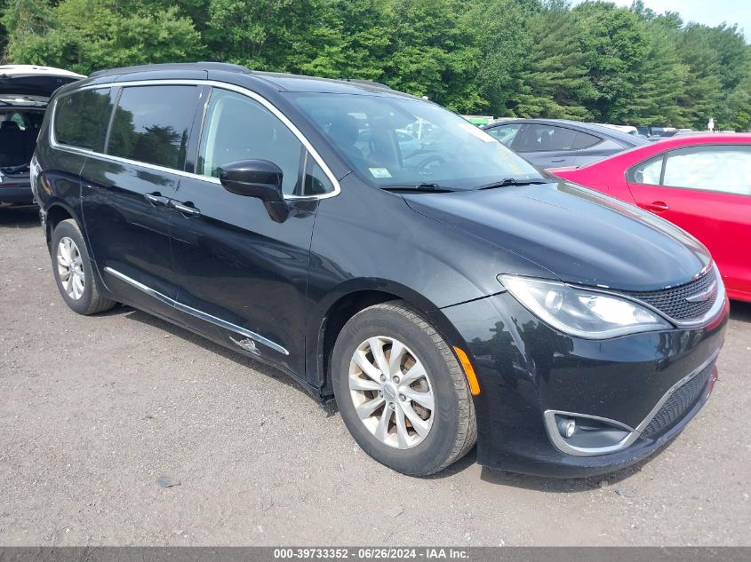 2C4RC1BG3HR821318 2017 CHRYSLER PACIFICA - Image 1