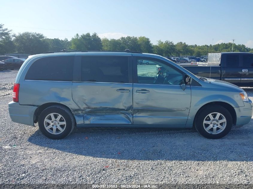 2010 Chrysler Town & Country Touring VIN: 2A4RR5D18AR373656 Lot: 39733583