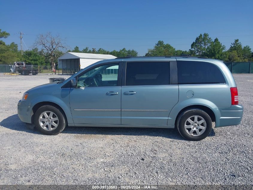 2010 Chrysler Town & Country Touring VIN: 2A4RR5D18AR373656 Lot: 39733583