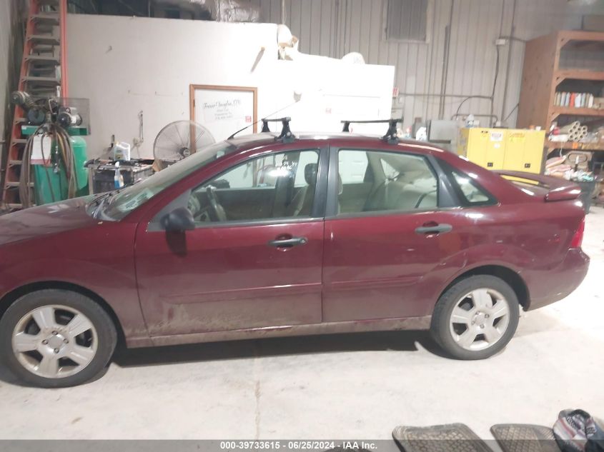 2007 Ford Focus Zx4/S/Se/Ses VIN: 1FAFP34N77W332690 Lot: 39733615