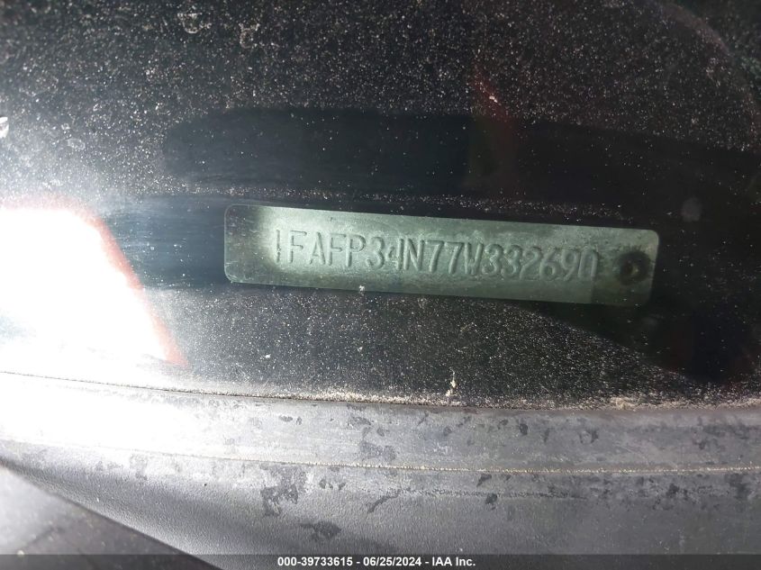 2007 Ford Focus Zx4/S/Se/Ses VIN: 1FAFP34N77W332690 Lot: 39733615