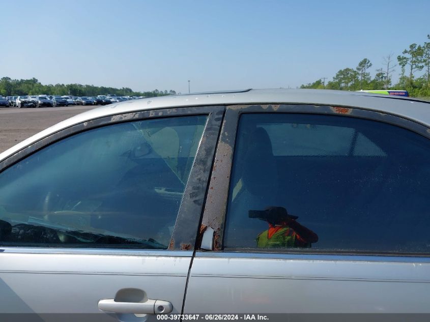 2003 Toyota Camry Le VIN: 4T1BE32K13U683264 Lot: 39733647