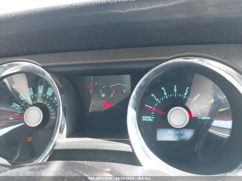 2011 Ford Mustang V6 VIN: 1ZVBP8AM5B5135580 Lot: 39733656