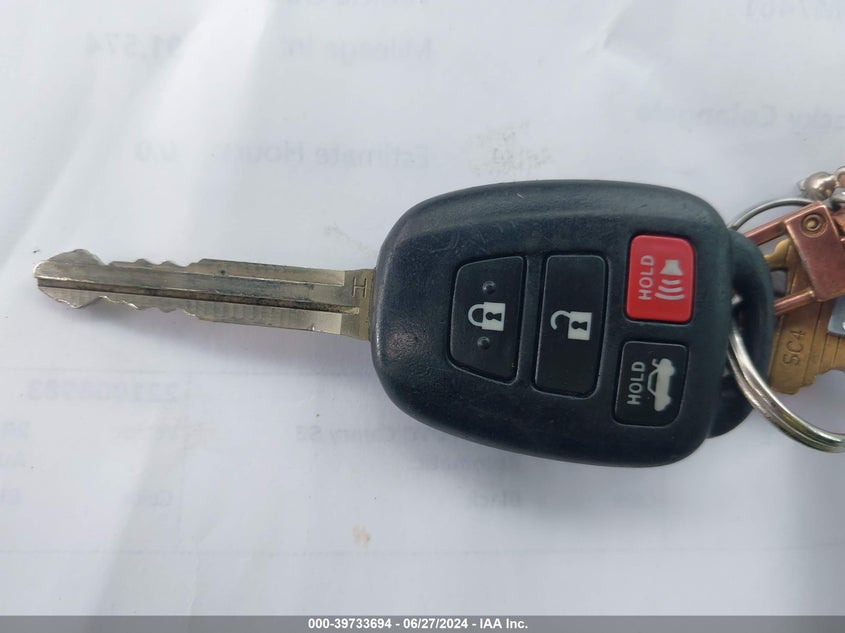 2015 Toyota Camry Se VIN: 4T1BF1FKXFU488084 Lot: 39733694