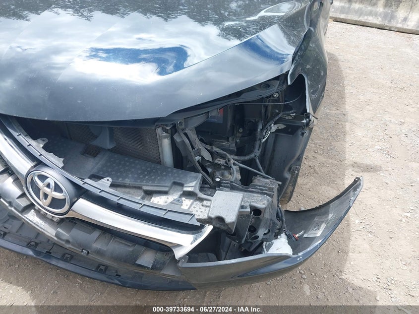 2015 Toyota Camry Se VIN: 4T1BF1FKXFU488084 Lot: 39733694