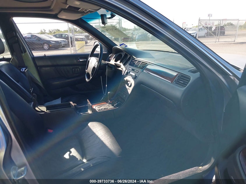 1998 Acura Rl 3.5 VIN: JH4KA9657WC010107 Lot: 39733736