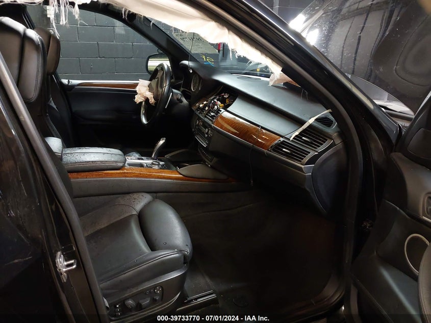 2011 BMW X5 M VIN: 5YMGY0C53BLK26380 Lot: 39733770