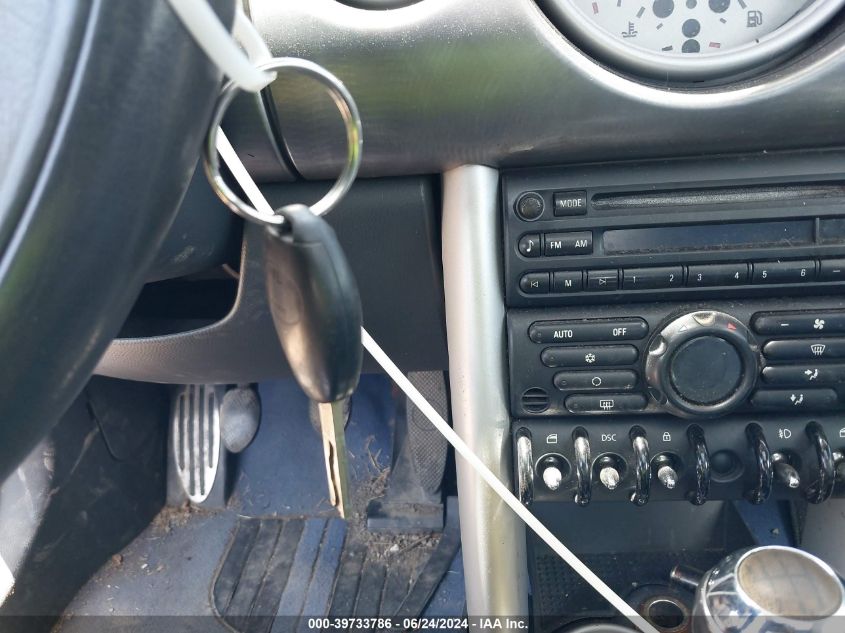 2002 Mini Cooper S VIN: WMWRE33422TD50191 Lot: 39733786