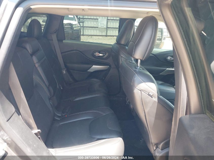 2018 Jeep Cherokee Latitude Plus Fwd VIN: 1C4PJLLB1JD518557 Lot: 39733806