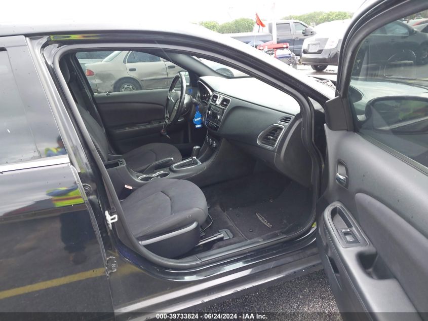 2013 Chrysler 200 Touring VIN: 1C3CCBBBXDN611875 Lot: 39733824