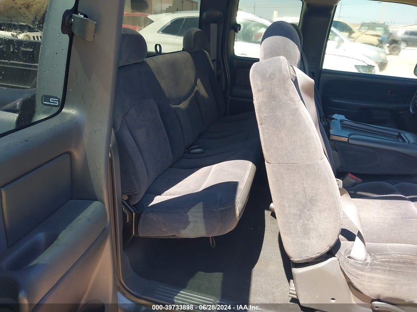 2001 Chevrolet Silverado 1500 Ls VIN: 2GCEC19V811267541 Lot: 39733898