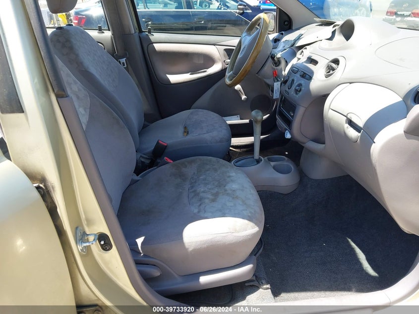 2000 Toyota Echo VIN: JTDBT1236Y0018396 Lot: 39733920