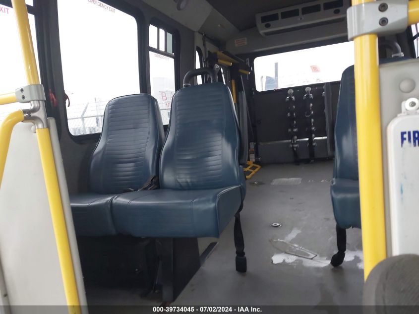 2018 Ford E-450 Cutaway VIN: 1FDFE4FS4JDC33185 Lot: 39734045