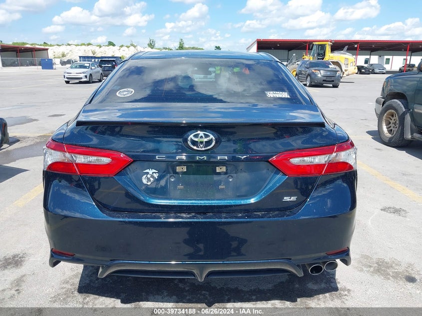 2018 TOYOTA CAMRY SE - 4T1B11HK8JU621431