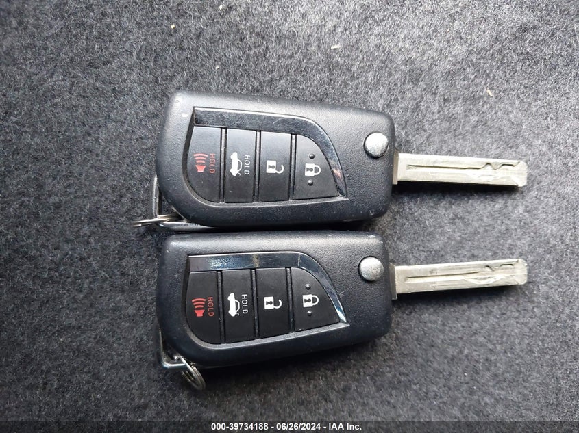 2018 TOYOTA CAMRY SE - 4T1B11HK8JU621431