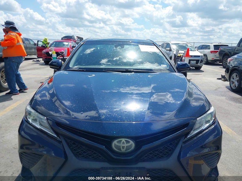 2018 TOYOTA CAMRY SE - 4T1B11HK8JU621431