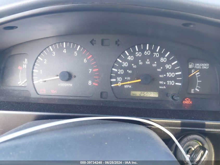 2000 Toyota Tacoma Xtracab Prerunner VIN: 5TESN92N8YZ709486 Lot: 39734248