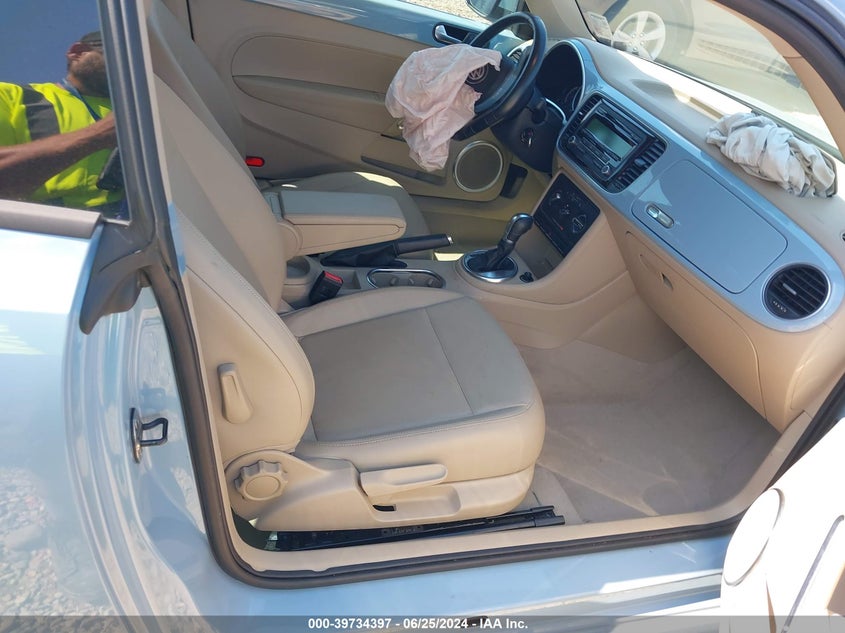 2014 VOLKSWAGEN BEETLE 1.8T - 3VWJ07AT0EM664841