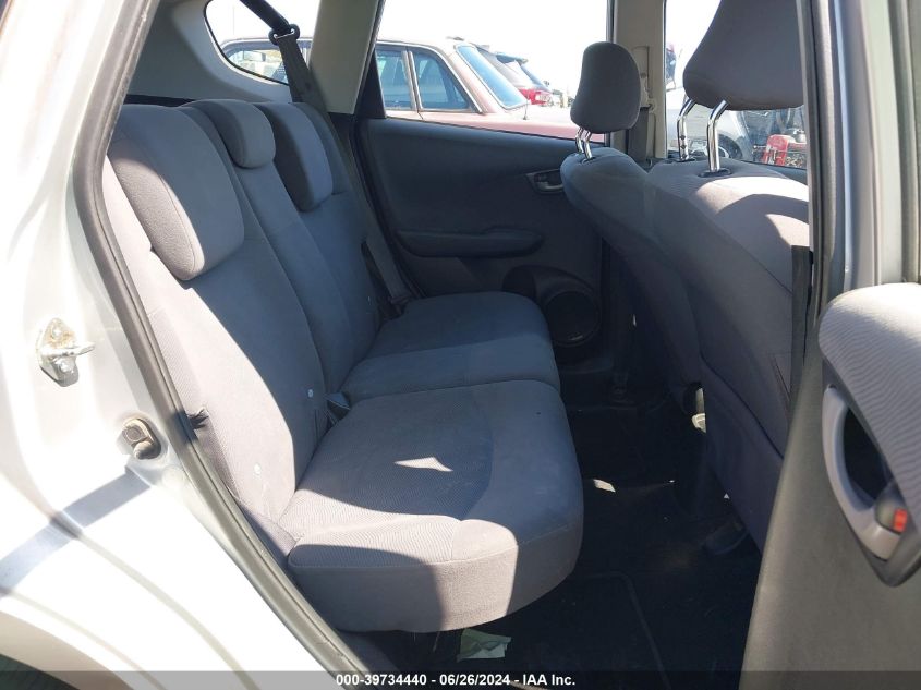 2011 Honda Fit VIN: JHMGE8H3XBS010666 Lot: 39734440