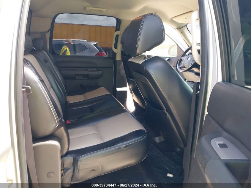 2011 Chevrolet Silverado 1500 Lt VIN: 3GCPCSE04BG135930 Lot: 39734447