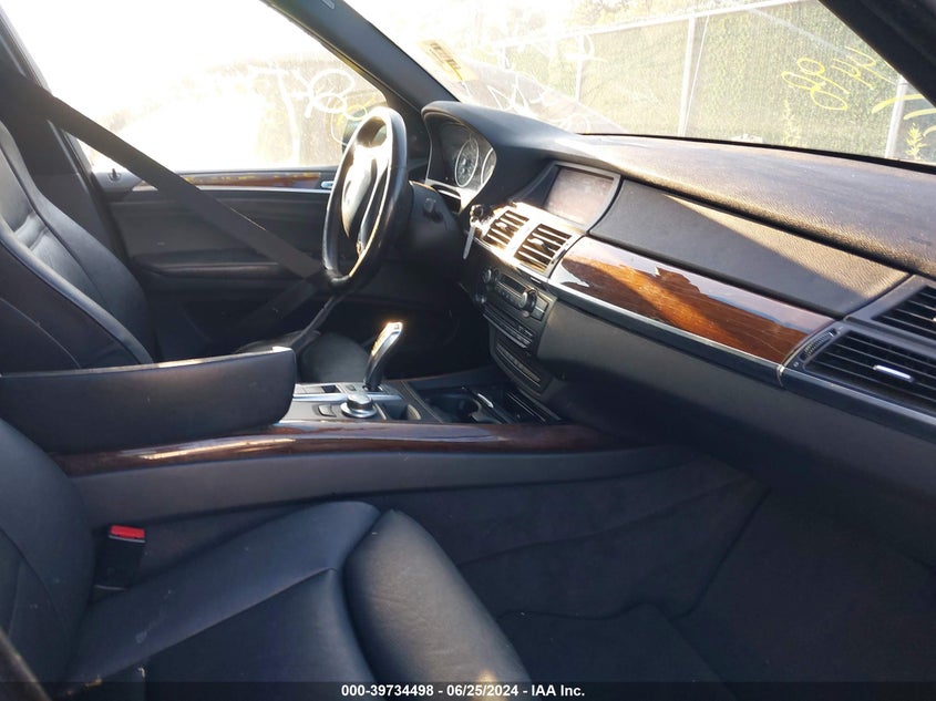 2007 BMW X5 4.8I VIN: 5UXFE83557LZ43848 Lot: 39734498