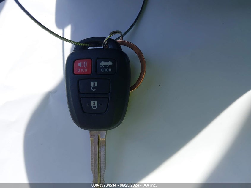 2015 Toyota Camry Le/Xle/Se/Xse VIN: 4T1BF1FK6FU111123 Lot: 39734534