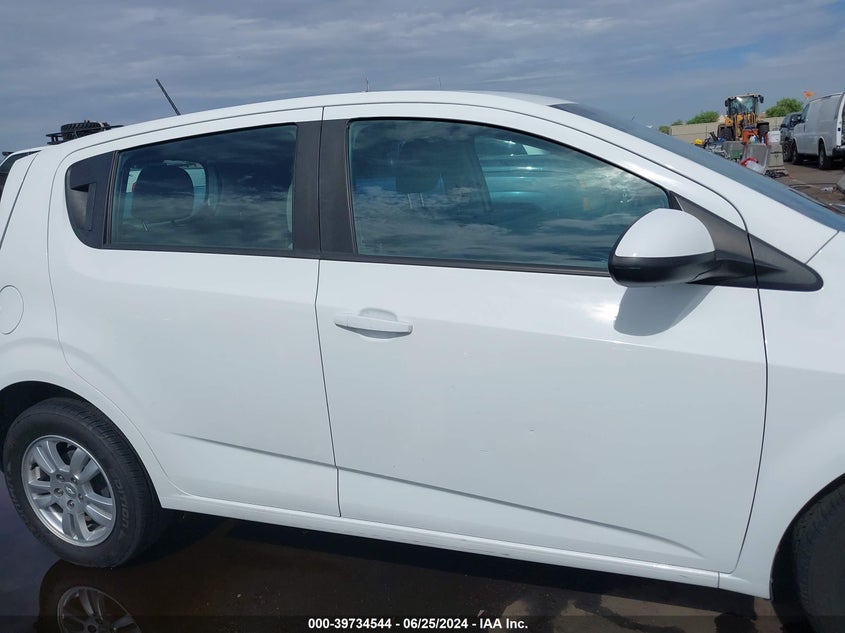 2016 Chevrolet Sonic Ls Auto VIN: 1G1JA6SH2G4174591 Lot: 39734544