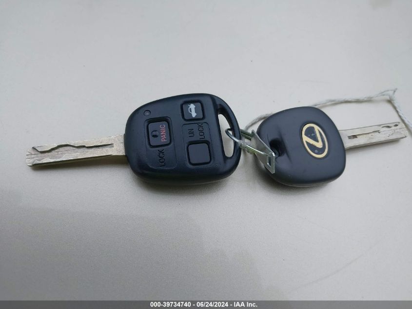 2002 Lexus Es 300 VIN: JTHBF30G820048496 Lot: 39734740