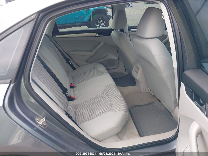 2015 Volkswagen Passat 1.8T S VIN: 1VWAT7A33FC034211 Lot: 39734834