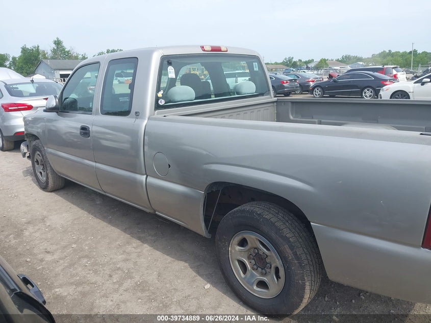 2000 Chevrolet Silverado C1500 VIN: 2GCEC19V8Y1235912 Lot: 39734889