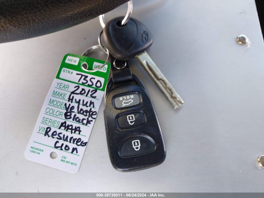 2012 Hyundai Veloster Base W/Black VIN: KMHTC6AD2CU071461 Lot: 39735011