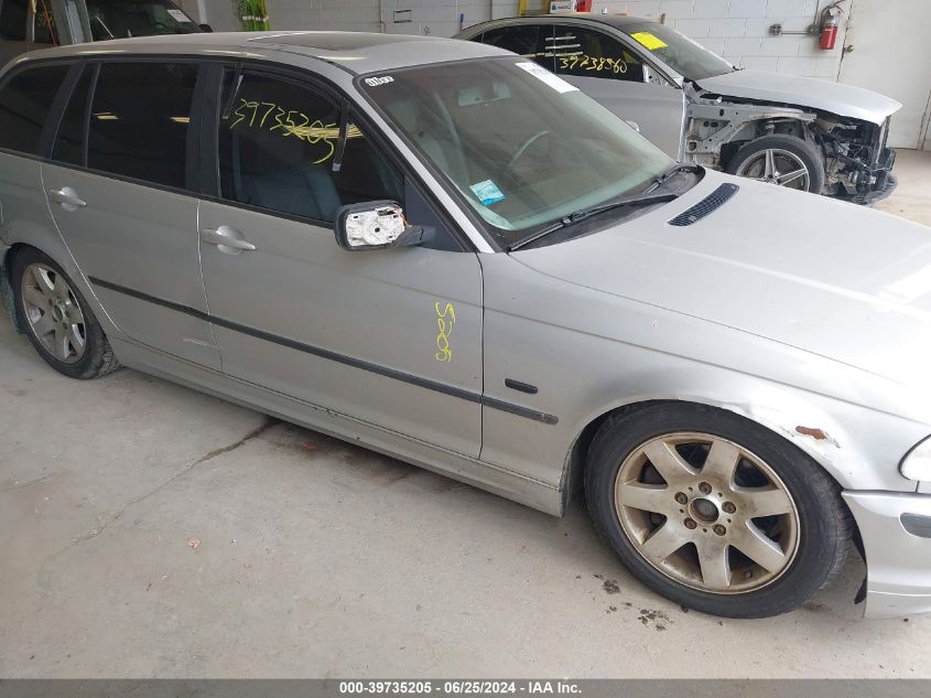 2000 BMW 323It VIN: WBAAR334XYJM01357 Lot: 39735205