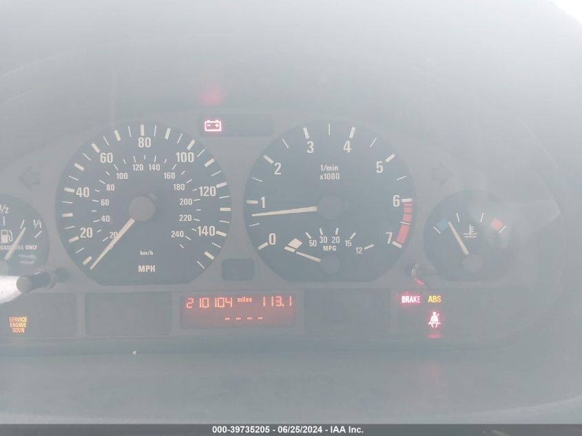 2000 BMW 323It VIN: WBAAR334XYJM01357 Lot: 39735205