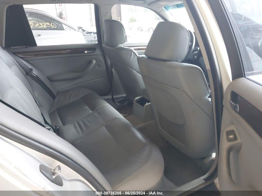 2000 BMW 323It VIN: WBAAR334XYJM01357 Lot: 39735205