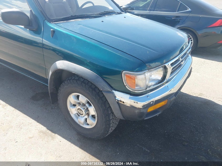 1996 Nissan Pathfinder Le/Se/Xe VIN: JN8AR05Y1TW033071 Lot: 39735332