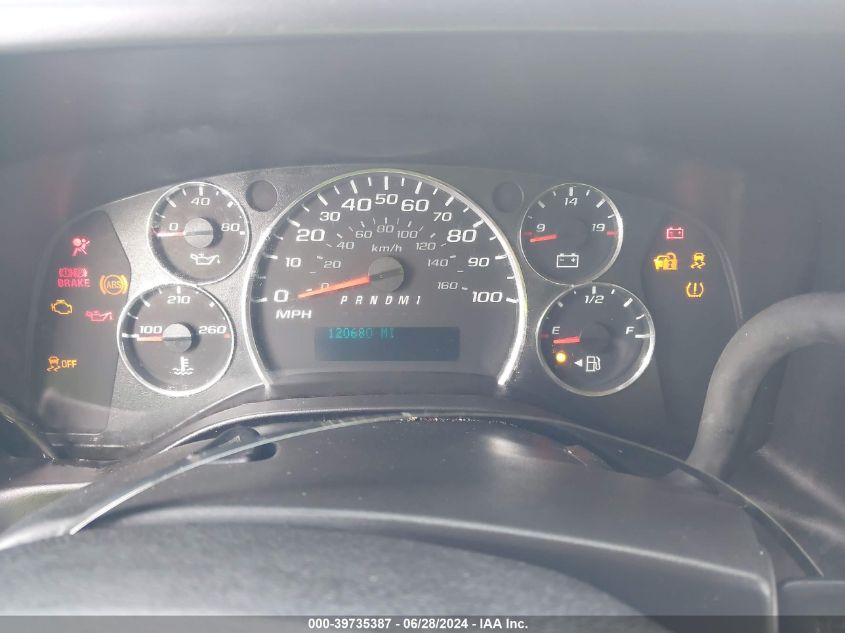 2017 Chevrolet Express 2500 Work Van VIN: 1GCWGAFF4H1119246 Lot: 39735387