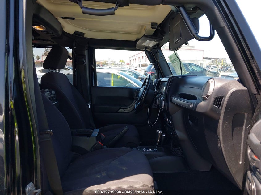 2013 JEEP WRANGLER UNLIMITED SPORT - 1C4BJWDG8DL551202