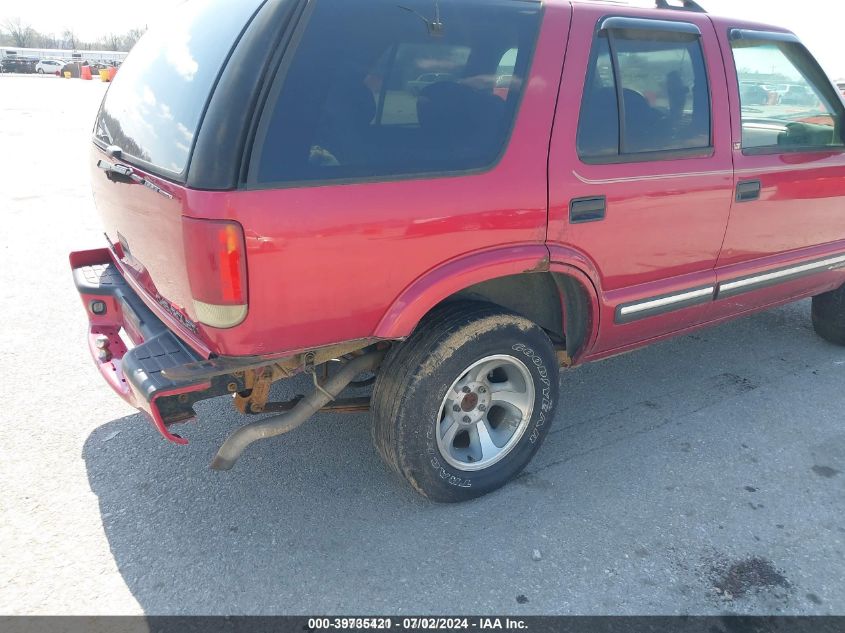 2001 Chevrolet Blazer Lt VIN: 1GNCS13W612156778 Lot: 39735421