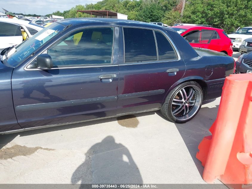 2000 Ford Crown Victoria Police Interceptor VIN: 2FAFP71W1YX137713 Lot: 39735443