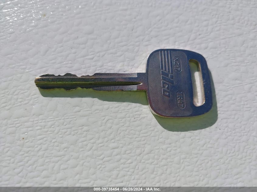 1999 Toyota Camry Le VIN: 4T1BG22K8XU876893 Lot: 39735454