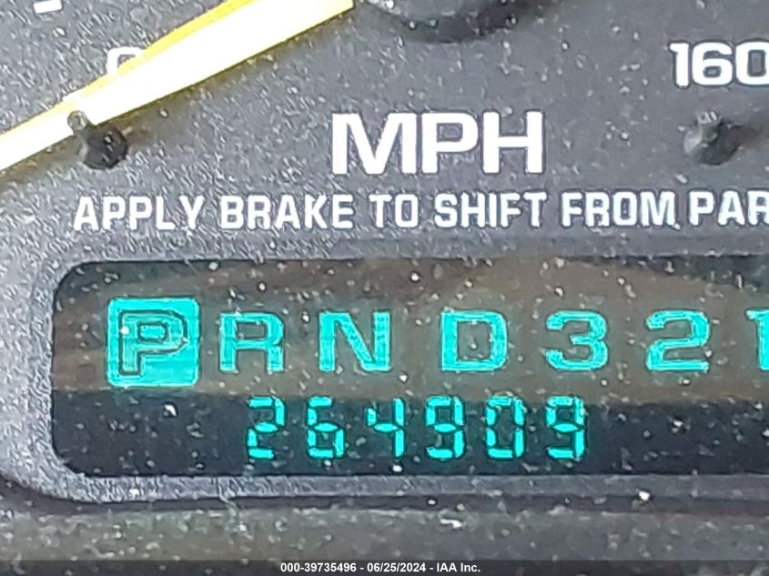 2000 Chevrolet Suburban 1500 Ls VIN: 3GNEC16TXYG190876 Lot: 39735496