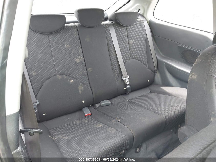 2008 Hyundai Accent Gs VIN: KMHCM36C98U056653 Lot: 39735503