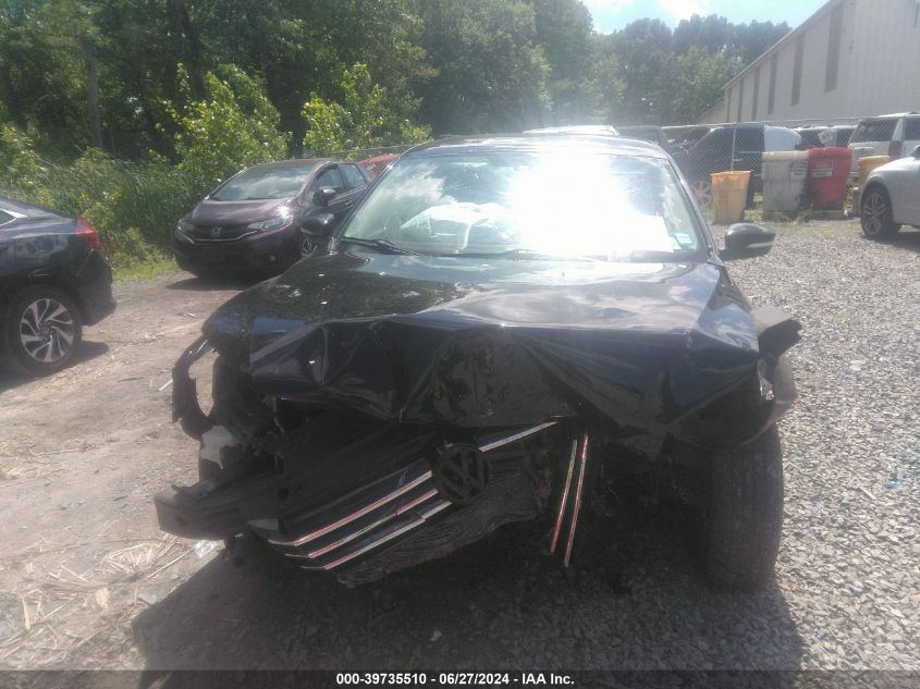 2013 Volkswagen Passat 2.5L S VIN: 1VWAP7A33DC147870 Lot: 39735510