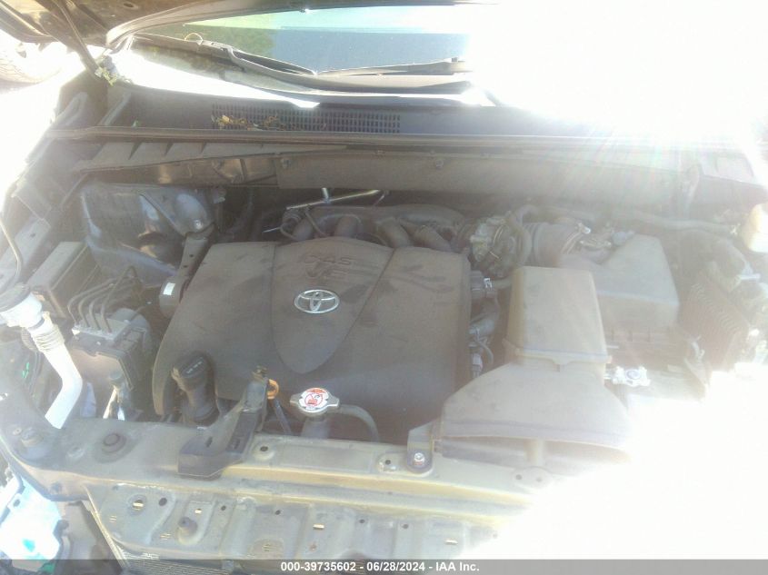 2018 Toyota Highlander Se/Xle VIN: 5TDJZRFHXJS556181 Lot: 39735602