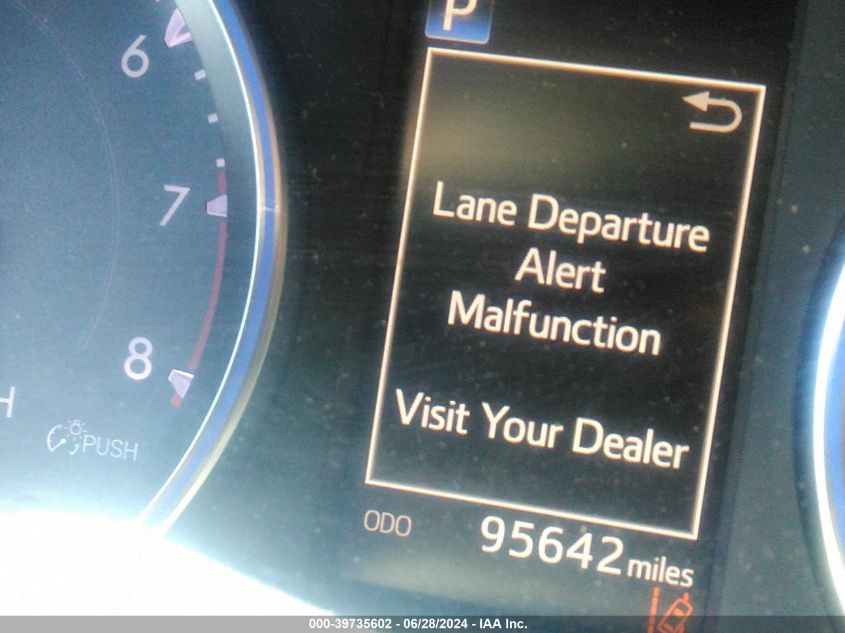 2018 Toyota Highlander Se/Xle VIN: 5TDJZRFHXJS556181 Lot: 39735602