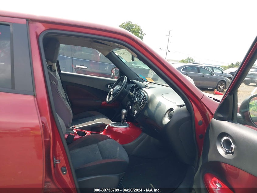 2011 Nissan Juke Sv VIN: JN8AF5MR1BT007392 Lot: 39735789