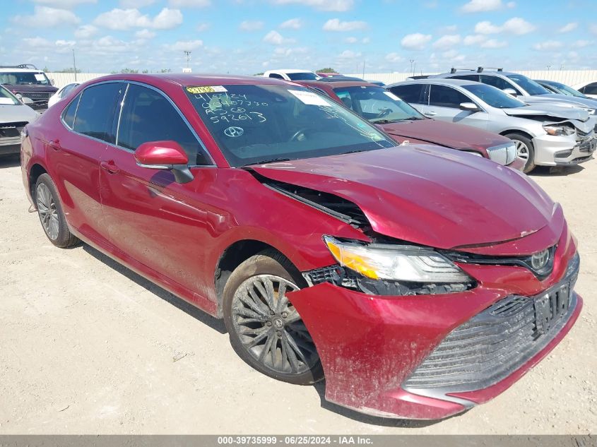 4T1B11HKXJU592613 2018 TOYOTA CAMRY - Image 1