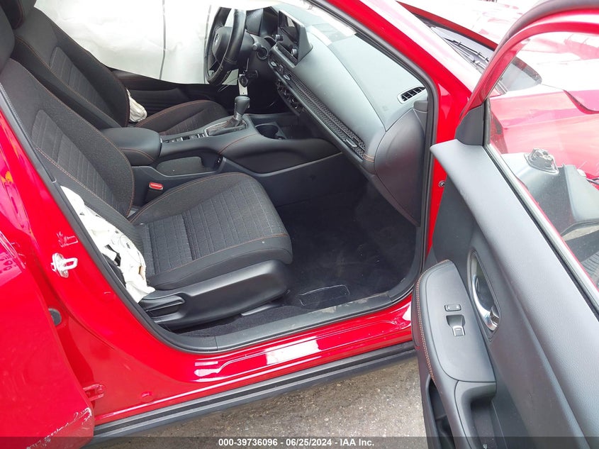 2024 HONDA HR-V 2.0L I-4 DI, DOHC, V(VIN: 3CZRZ1H54RM748418